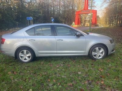 Używany Skoda Octavia SE Technology 115 KM (84 kW) 2020 Srebrny Hatchback