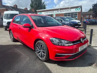 Used VW Golf VII SE 110 HP (80 kW) 2018 Red Hatchback