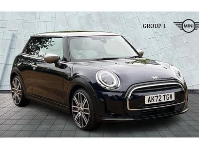 Begagnad Mini Cooper Exclusive 136 HK (100 kW) 2022 Svart Halvkombi