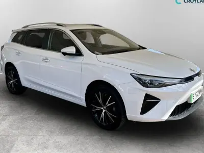 Used MG MG5 EV Trophy 114 kW (156 HP) 2023 White Estate