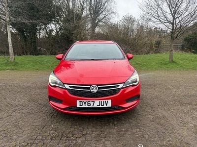 Used Vauxhall Astra 100 HP (73 kW) 2017 Red Estate