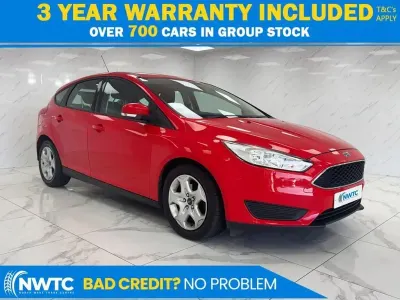 Używany Ford Focus Style 100 KM (73 kW) 2015 Czerwony Hatchback