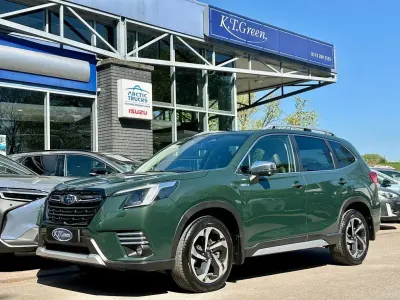 Usado Subaru Forester Premium 150 CV (110 kW) 2023 Verde SUV