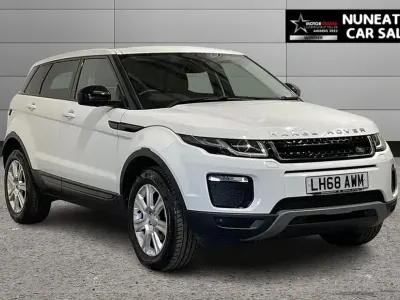 Käytetty Land Rover Range Rover evoque SE 180 HP (132 kW) 2018 Viistoperä