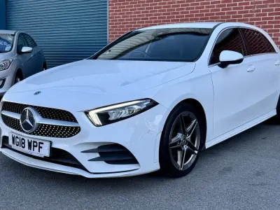 Begagnad Mercedes A180 AMG line 116 HK (85 kW) 2018 Vit Halvkombi