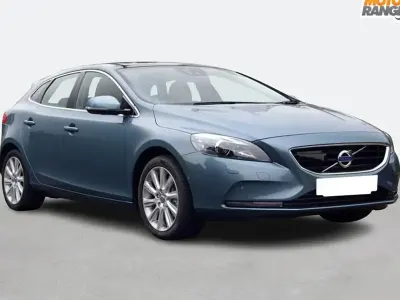 Usado Volvo V40 Momentum 120 CV (88 kW) 2019 Azul Utilitario