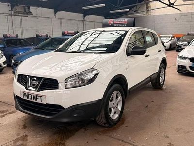 Used Nissan Qashqai Visia 117 HP (86 kW) 2013 White SUV