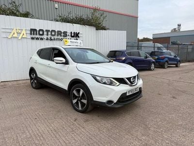 Used Nissan Qashqai N-TEC 115 HP (84 kW) 2015 White SUV