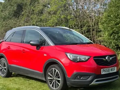 Used Vauxhall Crossland X Elite 83 HP (61 kW) 2018 Red SUV