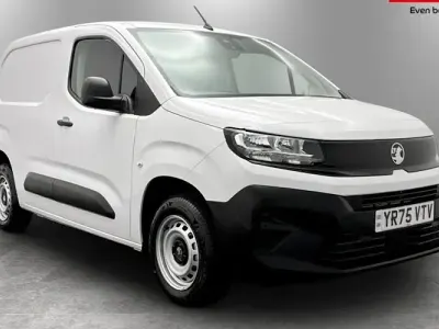 Nouă Vauxhall Combo 102 CP (75 kW) 2026 Monovolum