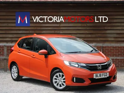 Used Honda Jazz SE 102 HP (75 kW) 2018 Orange Hatchback