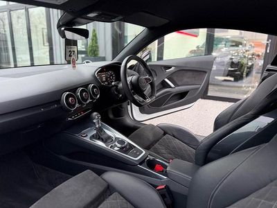 Used Audi TT Black Edition 245 HP (180 kW) 2022 White Coupe