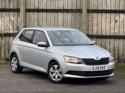 Used Skoda Fabia 60 HP (44 kW) 2015 Silver Hatchback