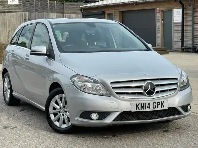 Begagnad Mercedes B180