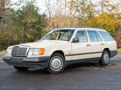 Used Mercedes 230 1989 Beige Estate