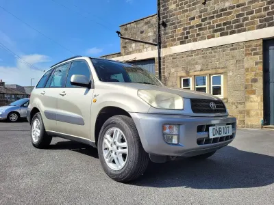Used Toyota RAV4 147 HP (108 kW) 2003 Beige SUV