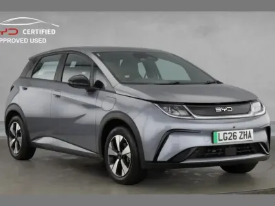 Nuevo BYD Dolphin Active 69 kW (95 CV) 2026 Gris Utilitario
