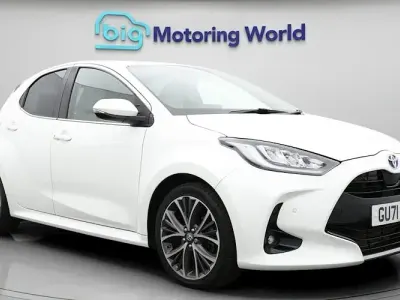 Used Toyota Yaris 116 HP (85 kW) 2021 White Hatchback