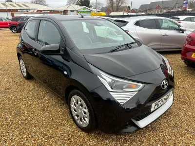 Used Toyota Aygo X-play 71 HP (52 kW) 2022 Black Hatchback