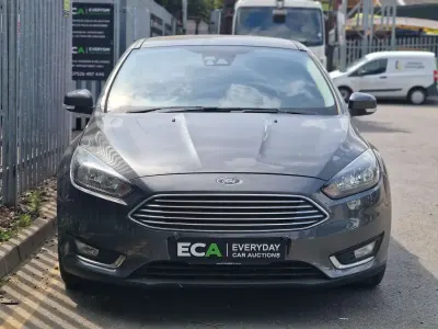 Used Ford Focus Titanium 125 HP (91 kW) 2017 Grey Hatchback