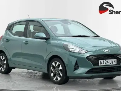Używany Hyundai i10 Advanced 67 KM (49 kW) 2024 Zielony Hatchback