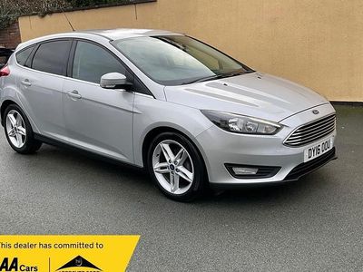 Used Ford Focus Zetec 120 HP (88 kW) 2016 Silver Hatchback