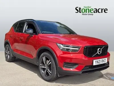 Used Volvo XC40 R-Design 163 HP (119 kW) 2022 Red SUV