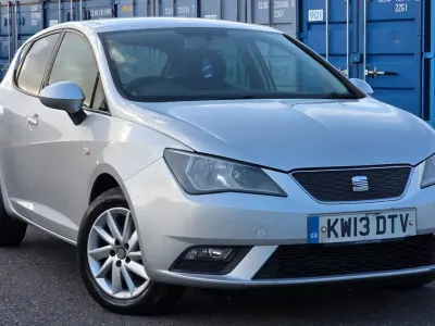 Usado Seat Ibiza Ecomotive 75 CV (55 kW) 2013 Plateado Utilitario