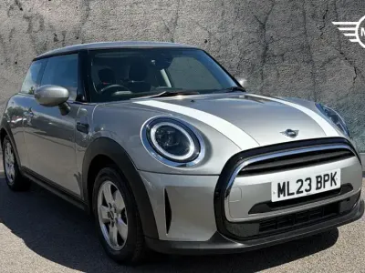 Used Mini Cooper Classic 134 HP (98 kW) 2023 Silver Hatchback