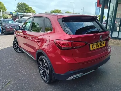 Używany MG ZS Trophy 2025 Czerwony SUV