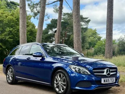 Used Mercedes C220 170 HP (125 kW) 2015 Blue Estate
