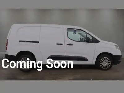 Used Toyota Proace 120 HP (88 kW) 2023 White MPV