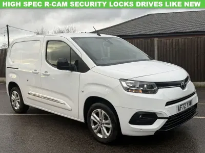 Used Toyota Proace Design 2022 White MPV
