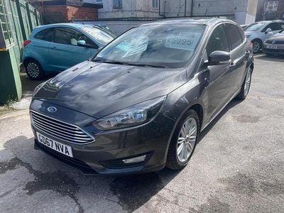 Used Ford Focus Zetec 100 HP (73 kW) 2018 Grey Hatchback