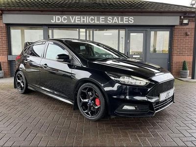 Used Ford Focus ST 250 HP (183 kW) 2015 Black Hatchback