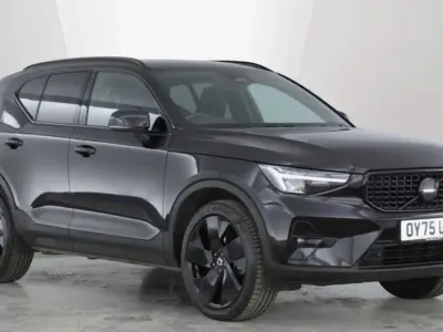 Used Volvo XC40 Plus 161 HP (118 kW) 2025 Black SUV
