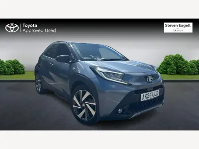 Used Toyota Aygo X 72 HP (52 kW) 2025 Grey SUV