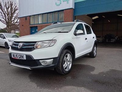 Używany Dacia Sandero Lauréate 90 KM (66 kW) 2015