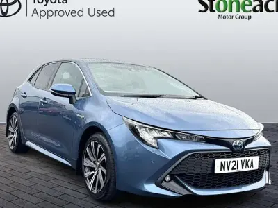 Used Toyota Corolla Design 140 HP (102 kW) 2026 Blue Hatchback