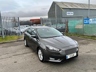 Used Ford Focus Zetec 120 HP (88 kW) 2016 Grey Hatchback
