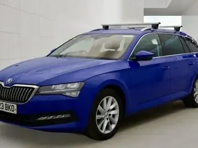Used Skoda Superb SE Technology 150 HP (110 kW) 2023 Blue Estate