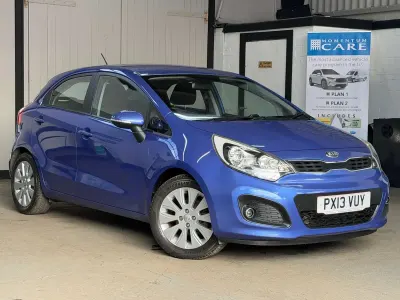 Used Kia Rio 84 HP (61 kW) 2013 Blue Hatchback
