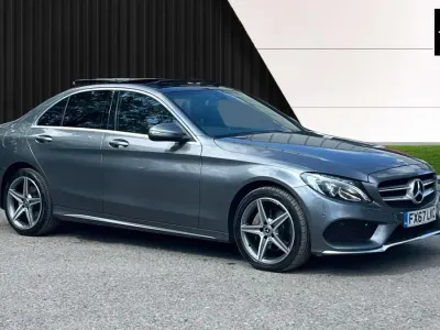Usado Mercedes C220 AMG Line Premium 170 HP (125 kW) 2017 Cinzento Sedan