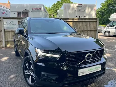 Usado Volvo XC40 R-Design 190 CV (139 kW) 2019 Negro SUV