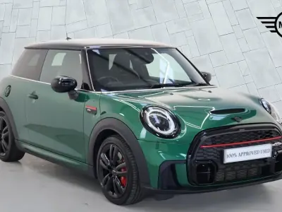 Used Mini John Cooper Works Hatch 231 HP (169 kW) 2022 Green Hatchback