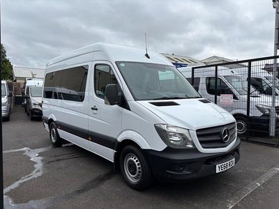 Używany Mercedes Sprinter 138 KM (101 kW) 2018 Biały Van