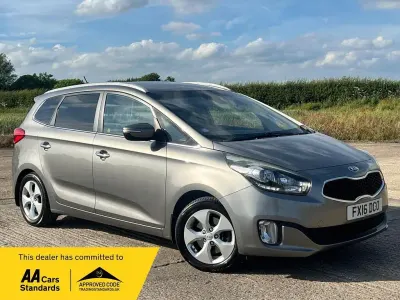 Used Kia Carens