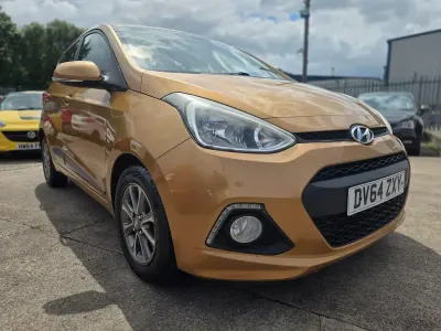 Used Hyundai i10 Premium 87 HP (63 kW) 2014 Orange Hatchback