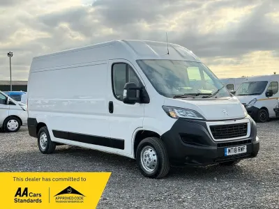 Used Peugeot Boxer 130 HP (95 kW) 2018 White Van