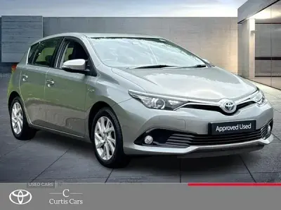Used Toyota Auris Hybrid